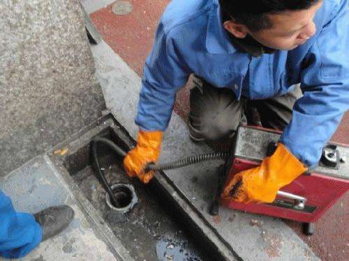 洋浦经济开发区疏通下水道